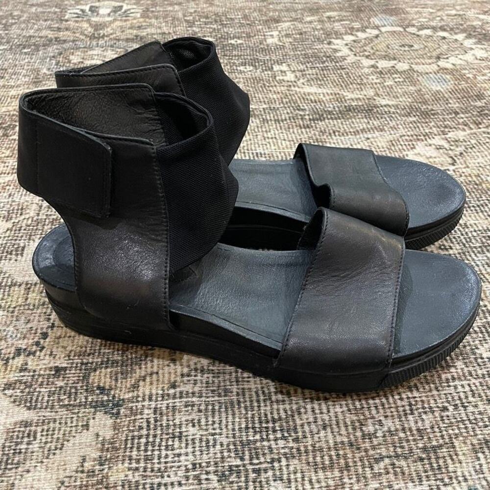 Eileen Fisher Black Leather Ankle Strap Platform Sandals Wedge Womens Size 9